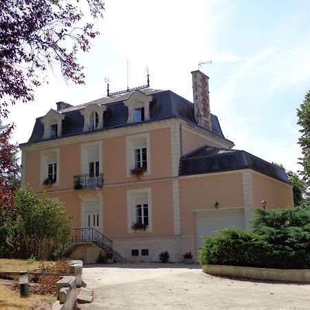 Bed and Breakfast La Maison Ribotteau L'Isle-Jourdain  Exterior foto